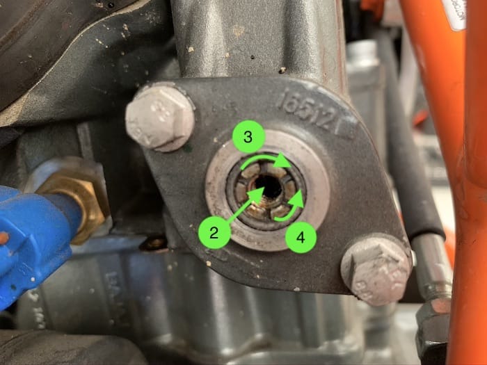 Checking the tensioner's function